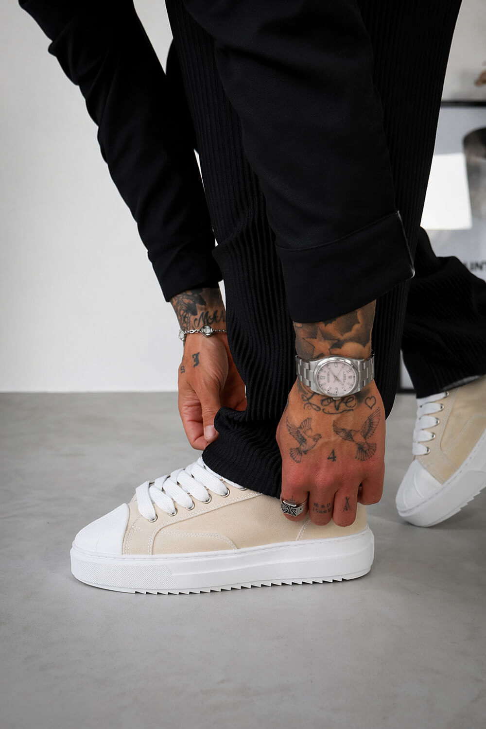 Onyx Trainers - Beige/White