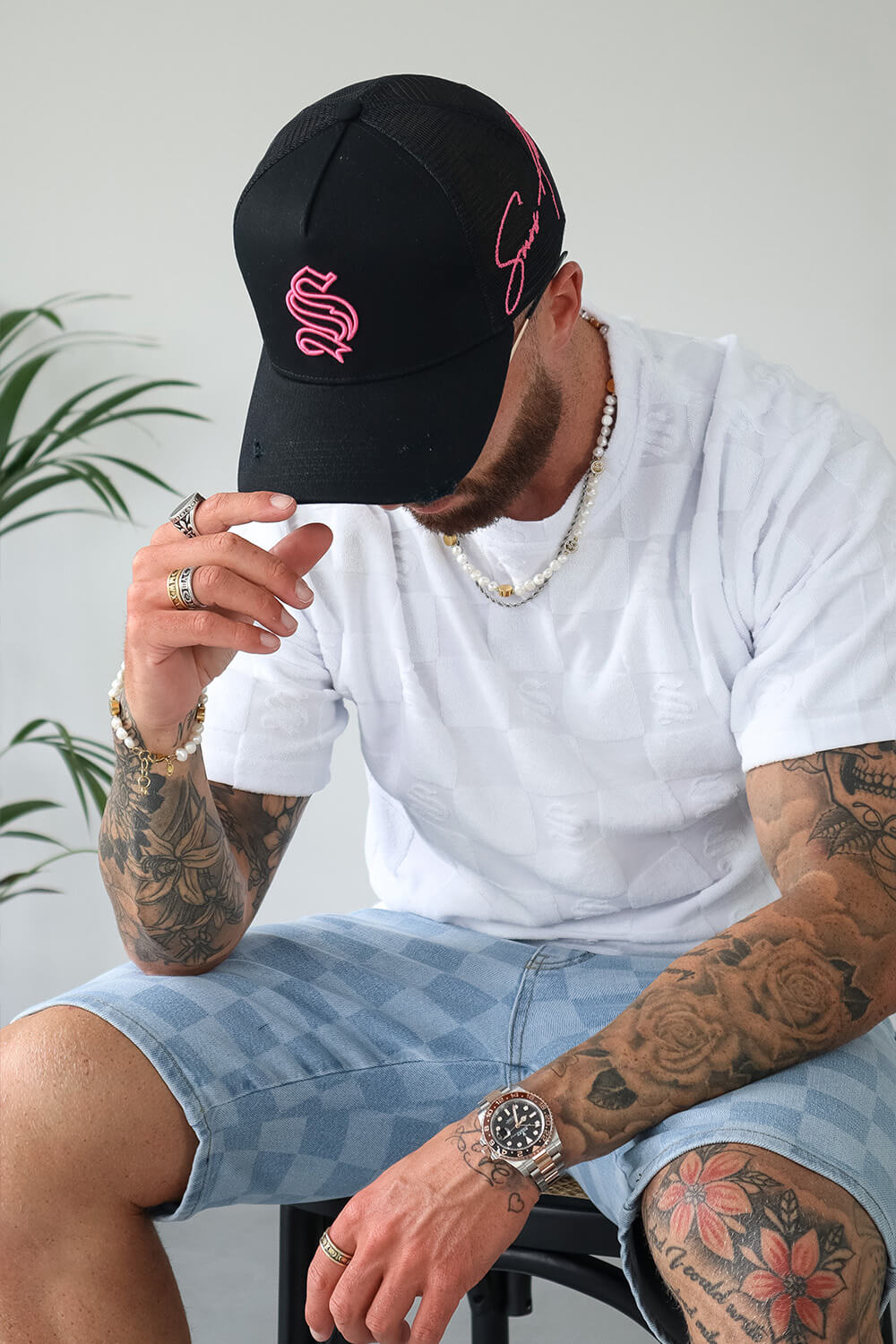 Distressed Trucker Hat - Black/Neon Pink
