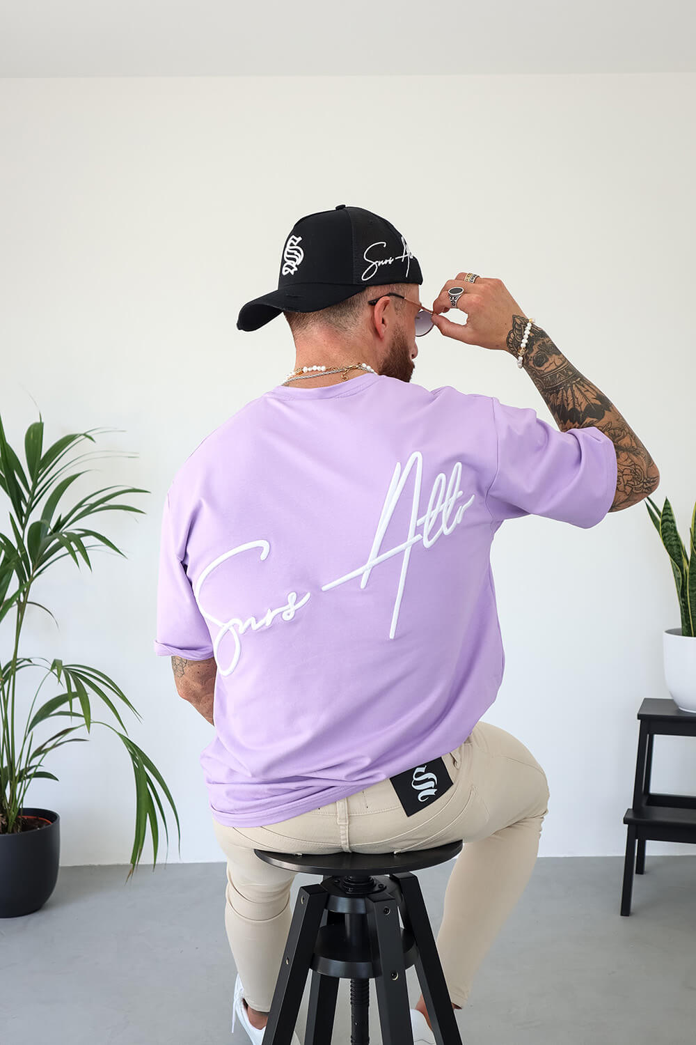 Distressed Trucker Hat - Black/White