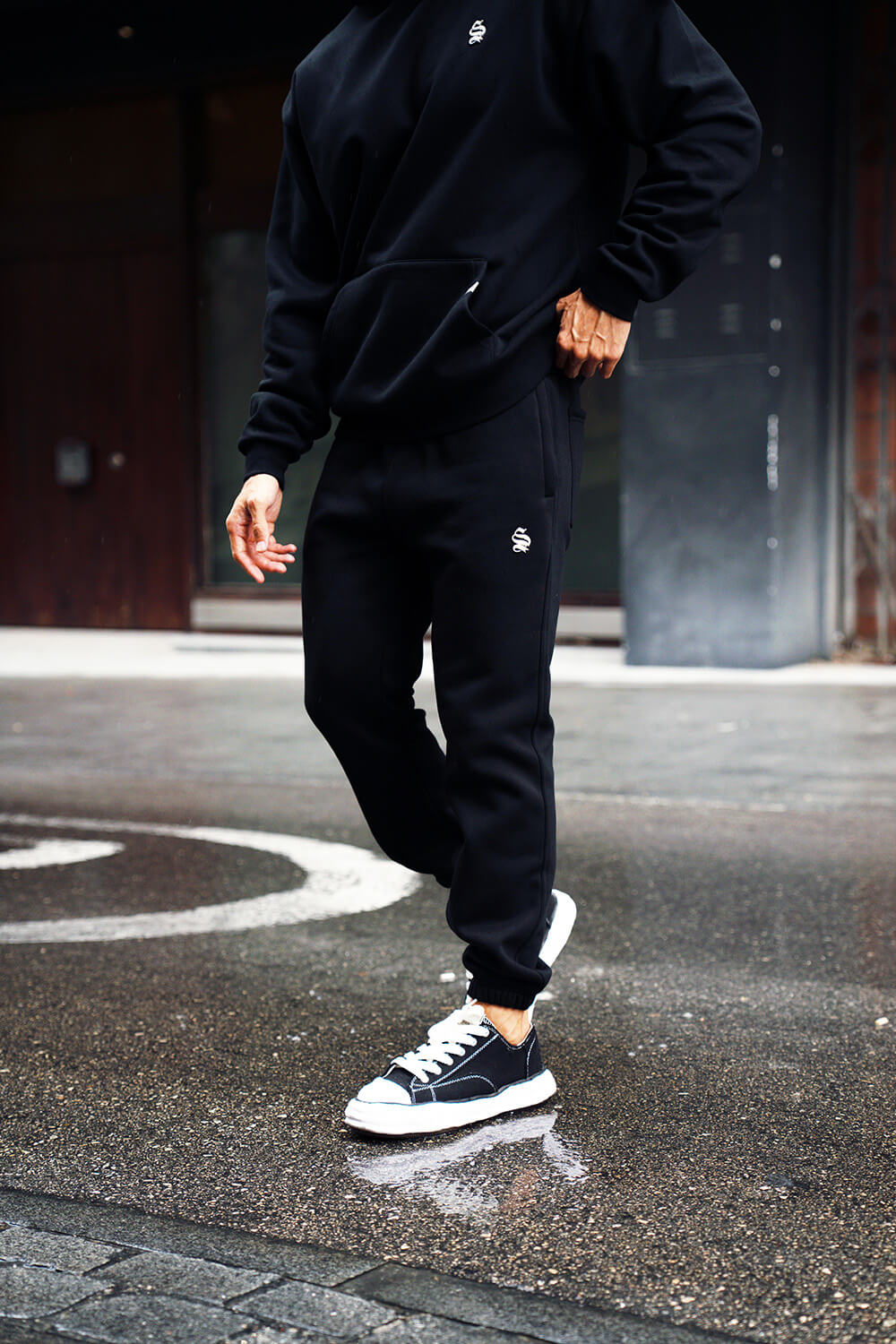 Core Luxe Joggers - Black