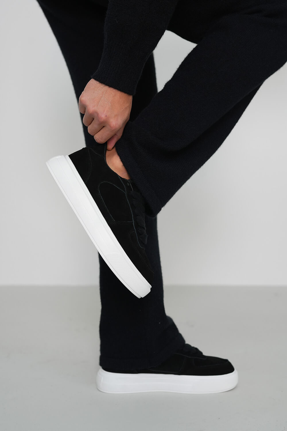 Court Suede Trainers - Black