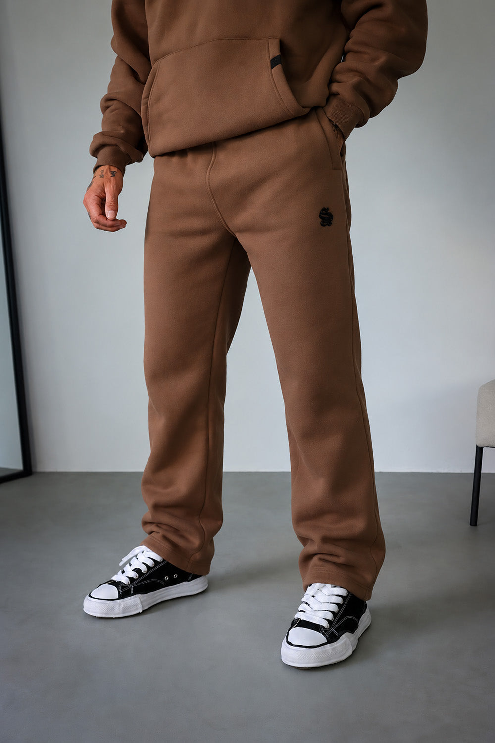 Core Luxe Joggers - Brown