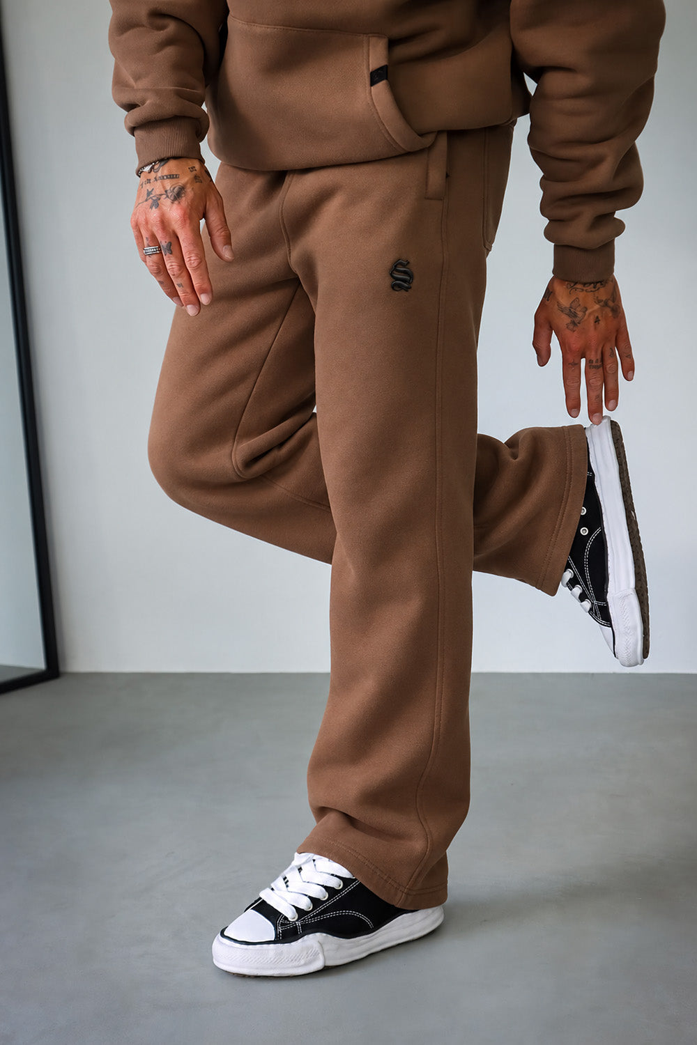 Core Luxe Joggers - Brown