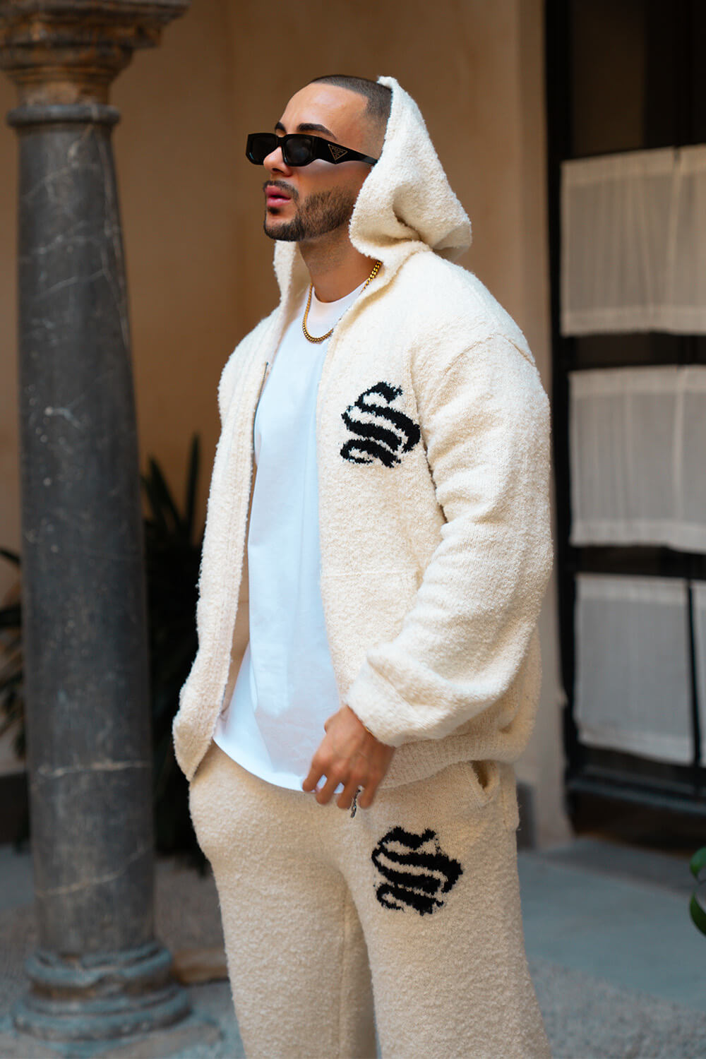 Emblem Knitted Hoodie - Off White