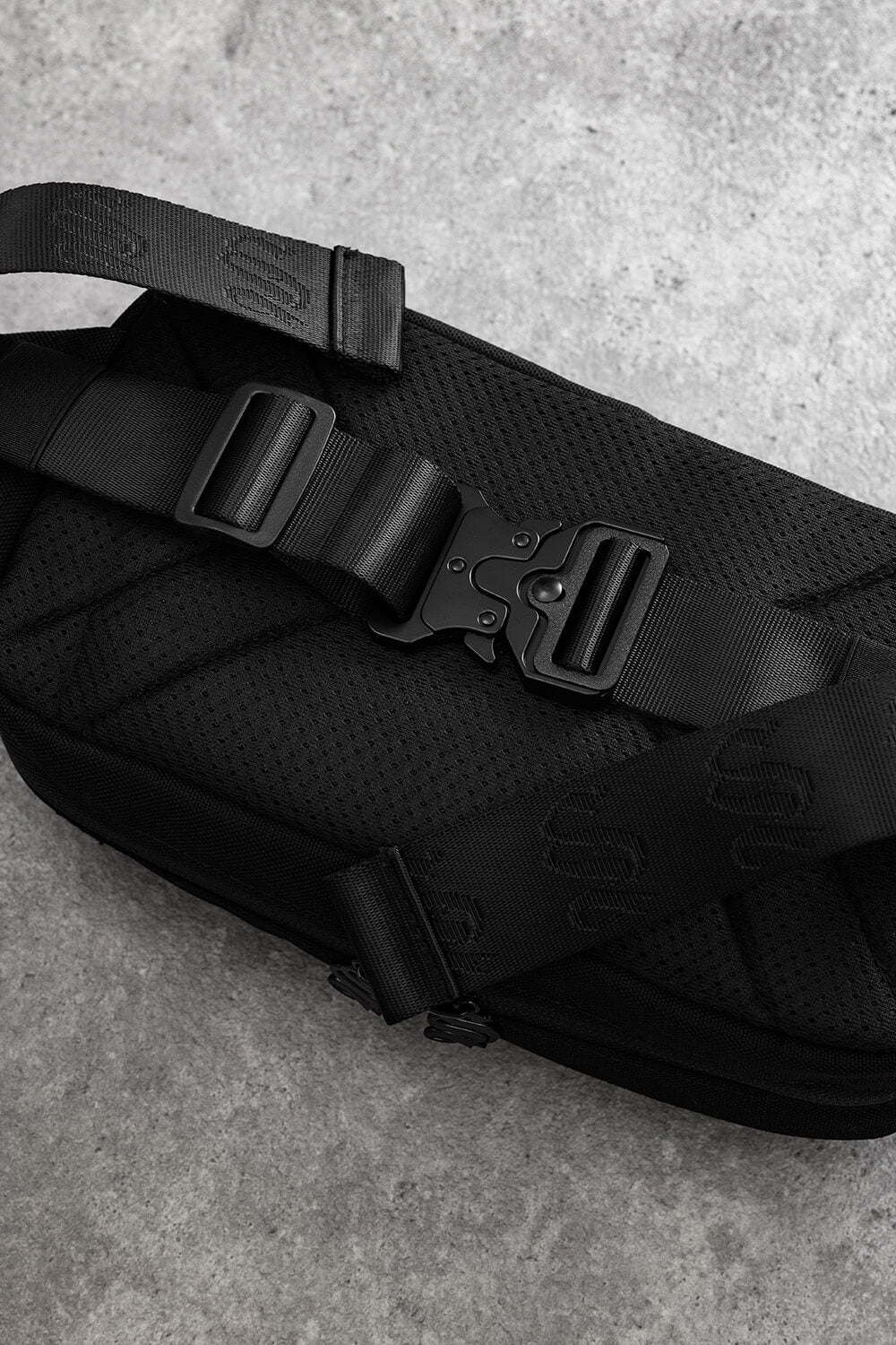 Assault Cross Body Bag - Black