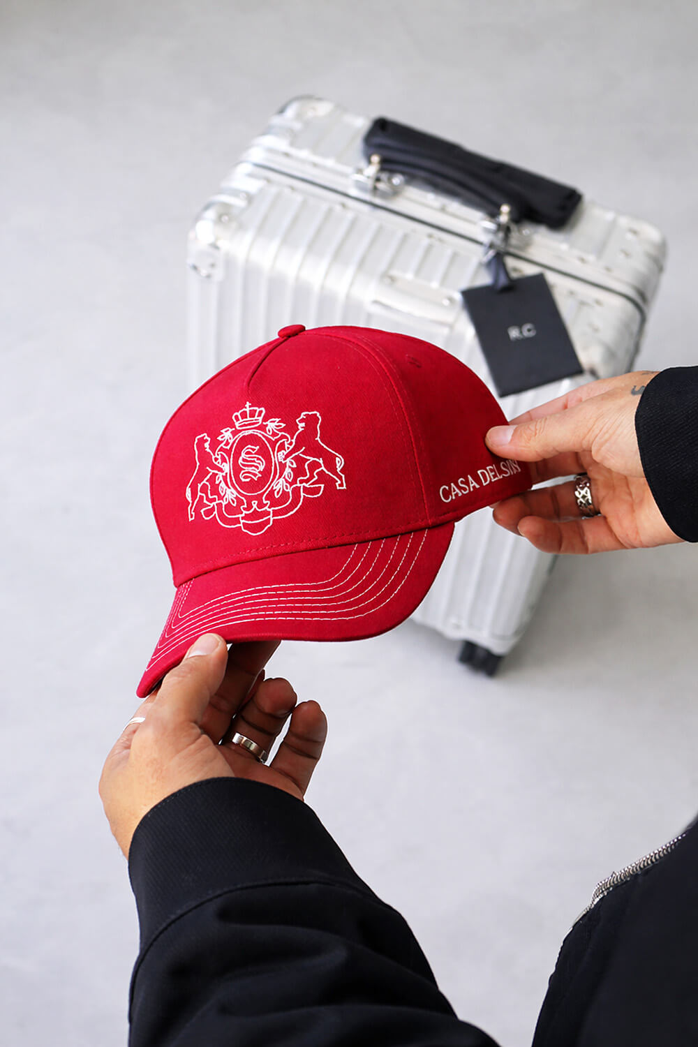Casa Sin Hat - Red