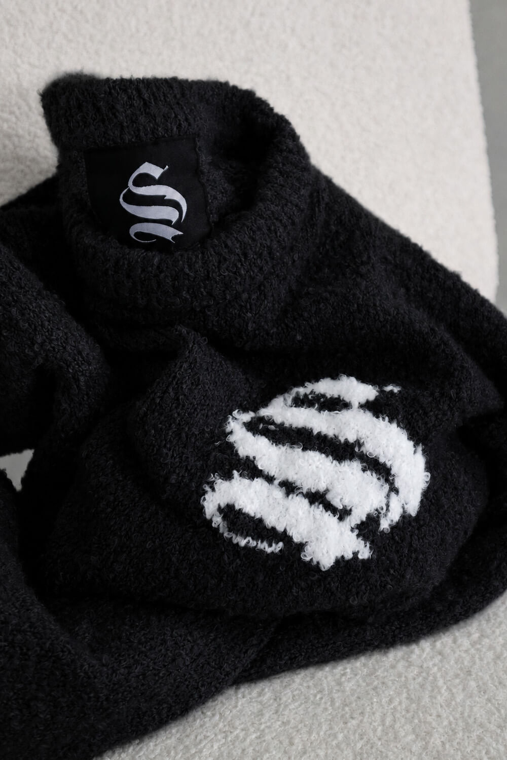 Emblem Knitted Sweater - Black