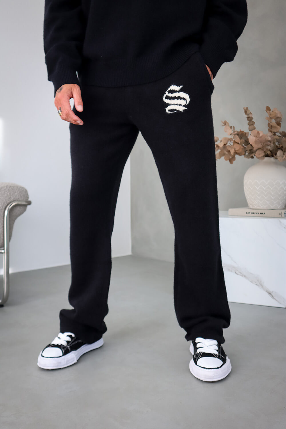 Palais Knitted Joggers - Black