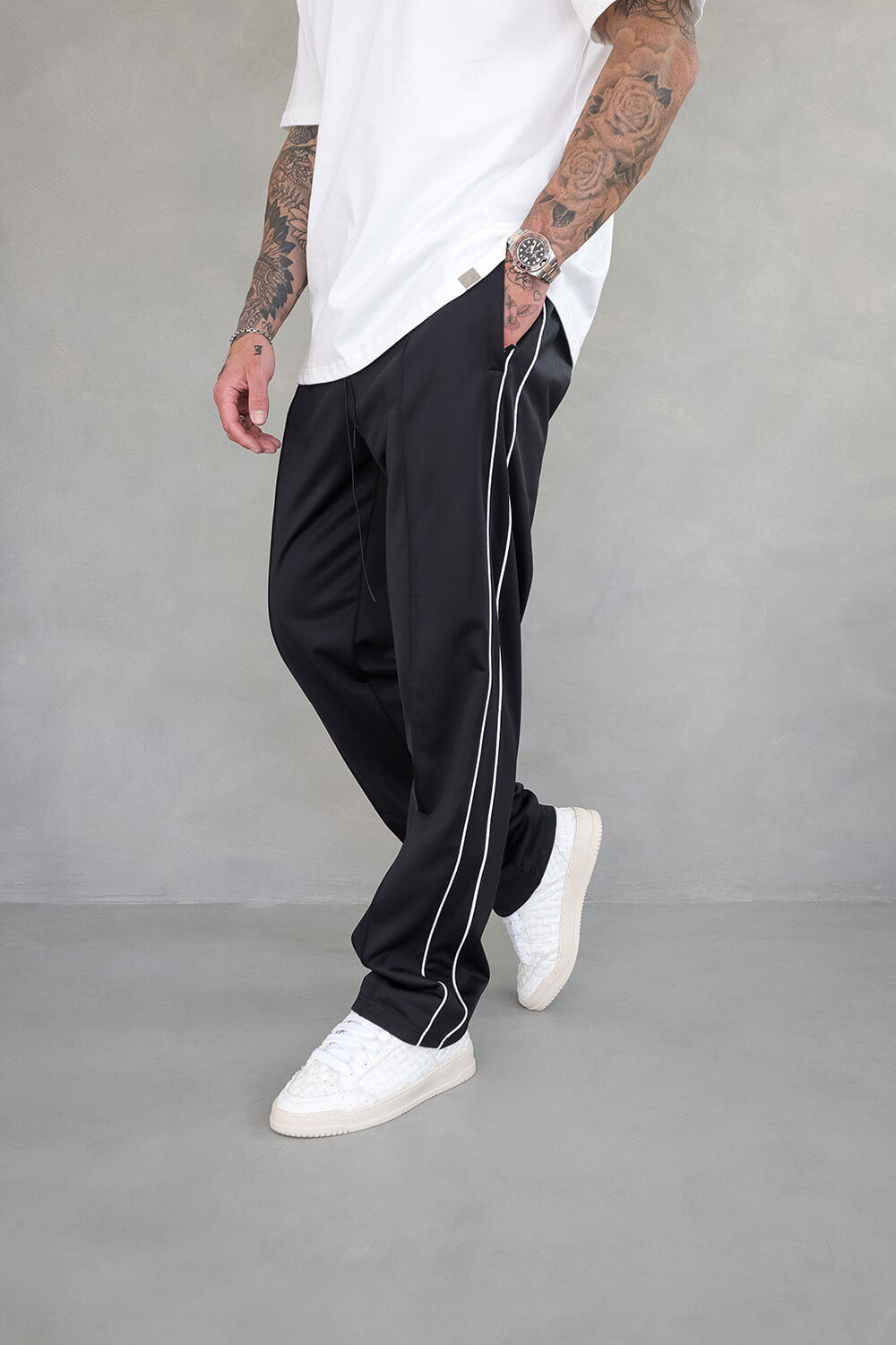 Piping Smart Joggers - Black
