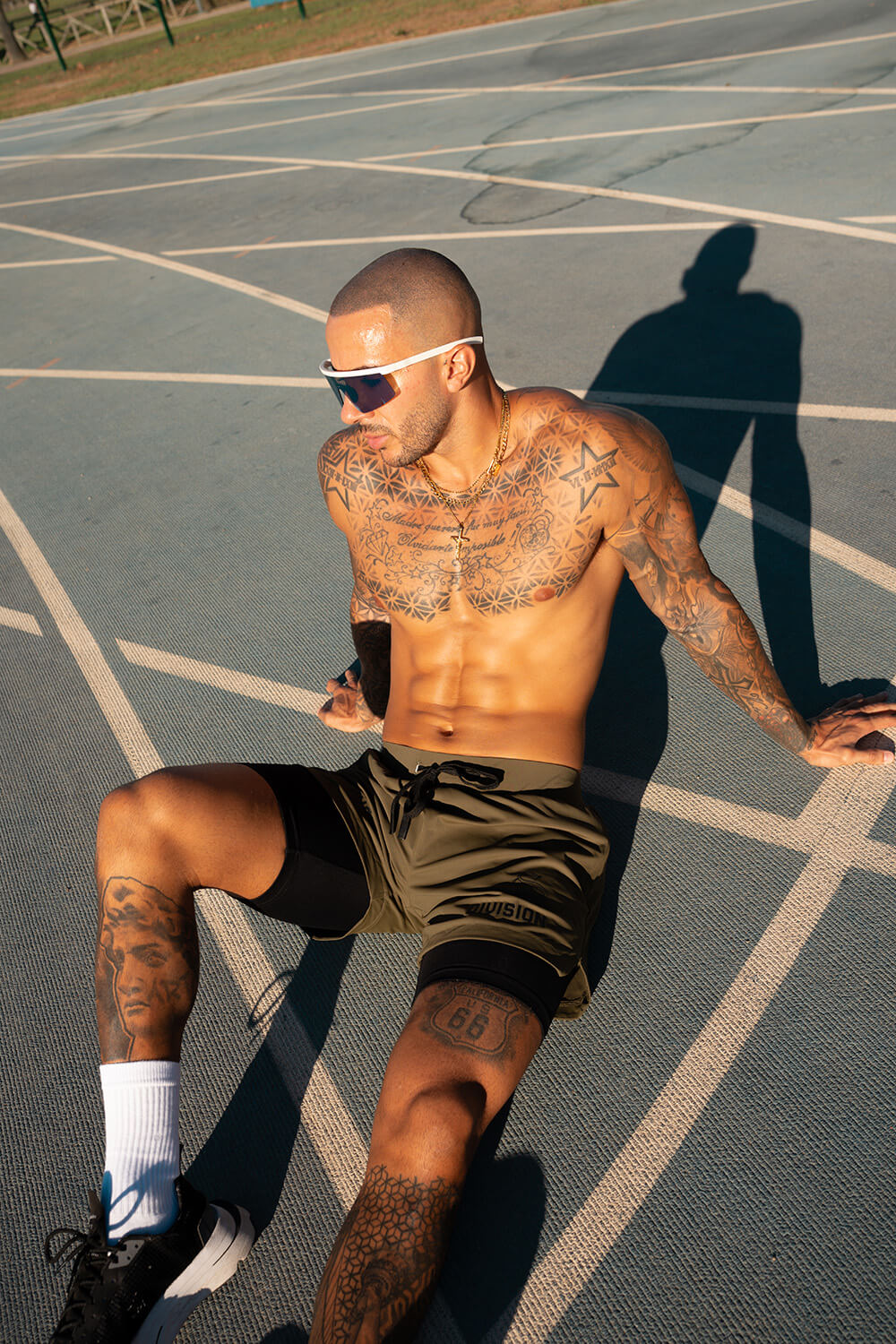 Venom 365 Shorts – Olivgrün/Schwarz