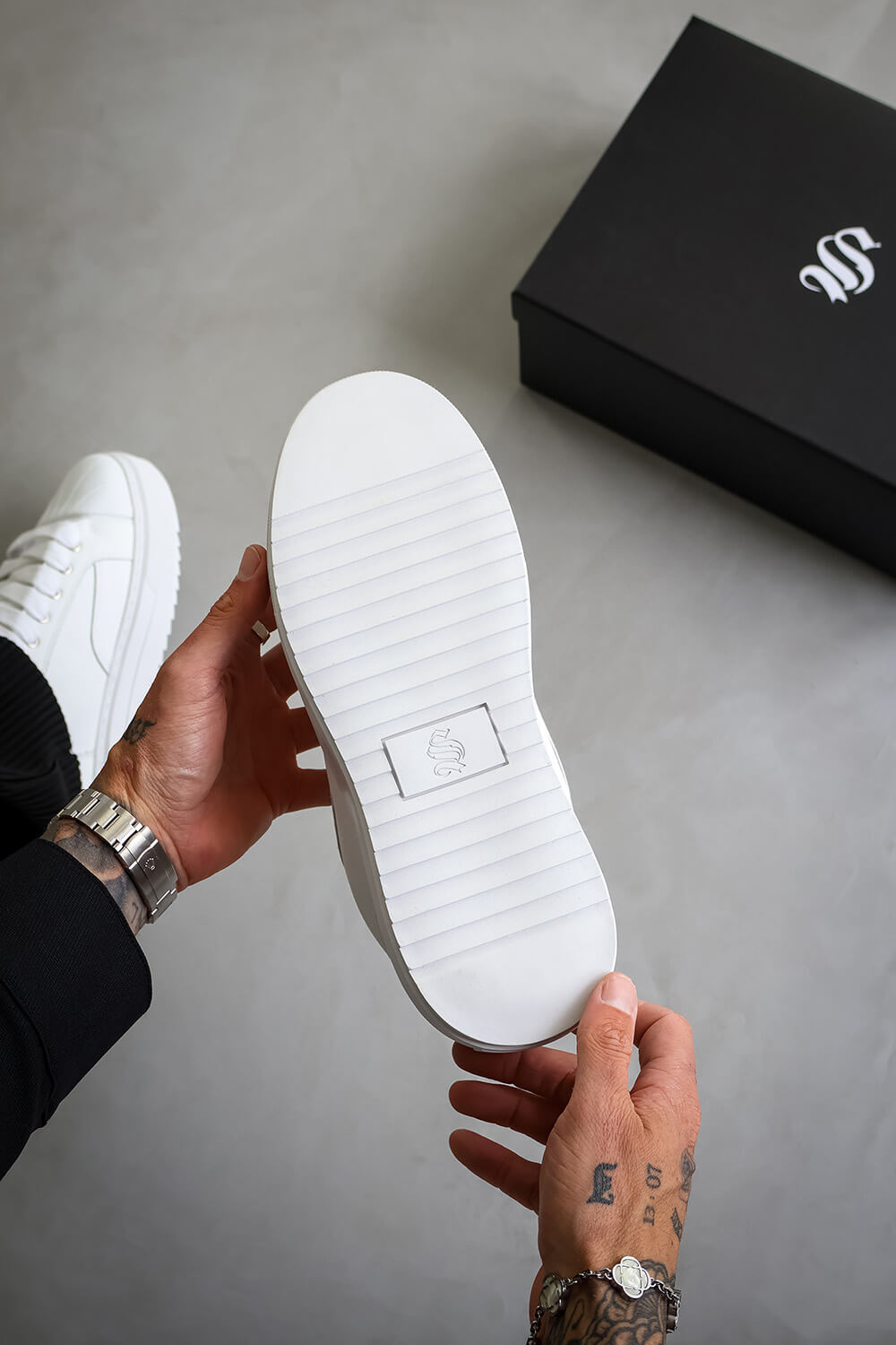 Apex Trainers - White