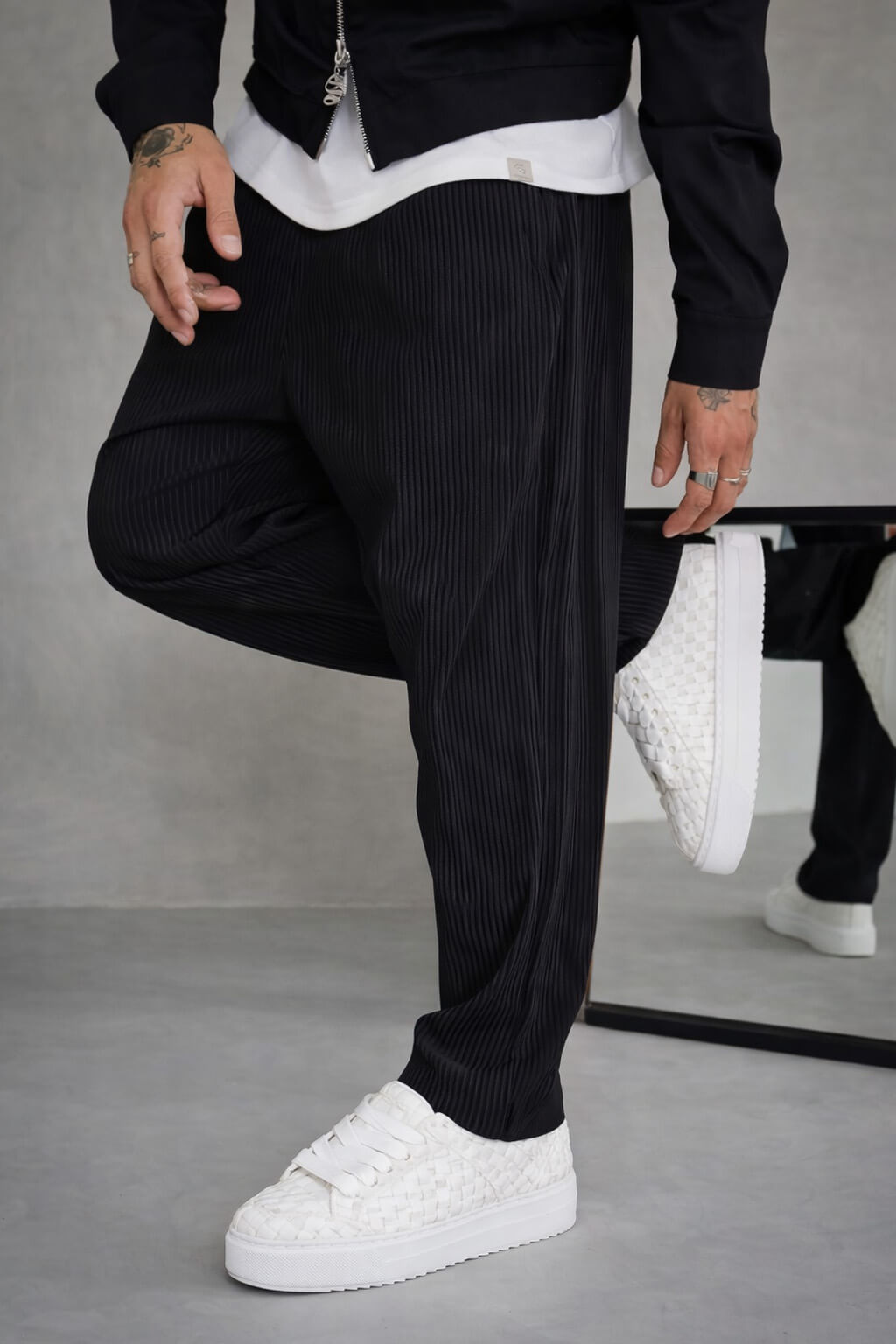 Apex Trainers - White