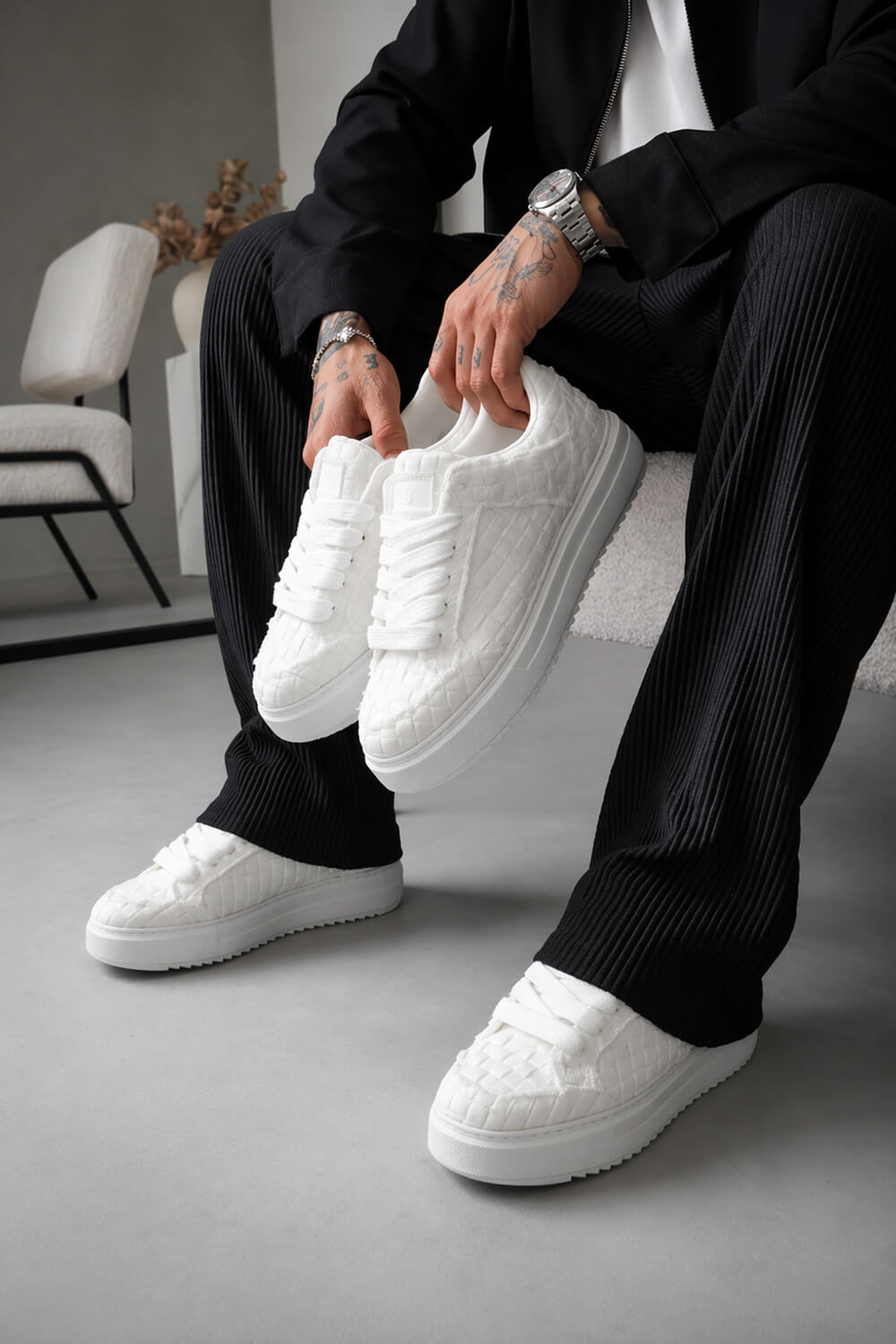 Apex Trainers - White