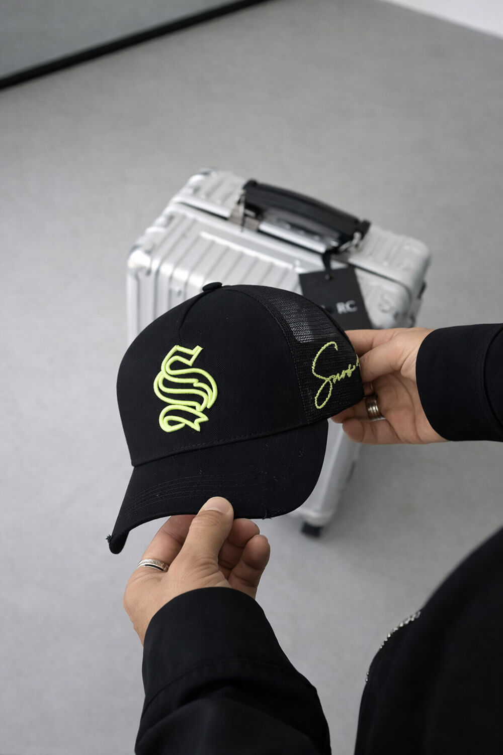 Distressed Trucker Hat - Black/Neon Yellow