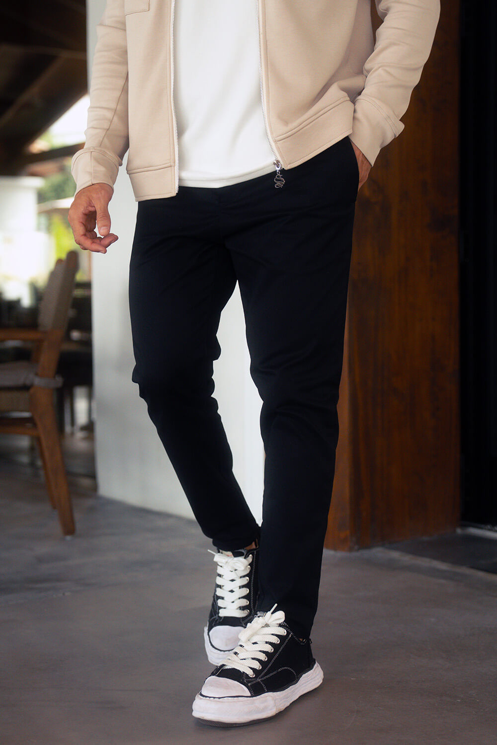 Verona Tech Chino - Black