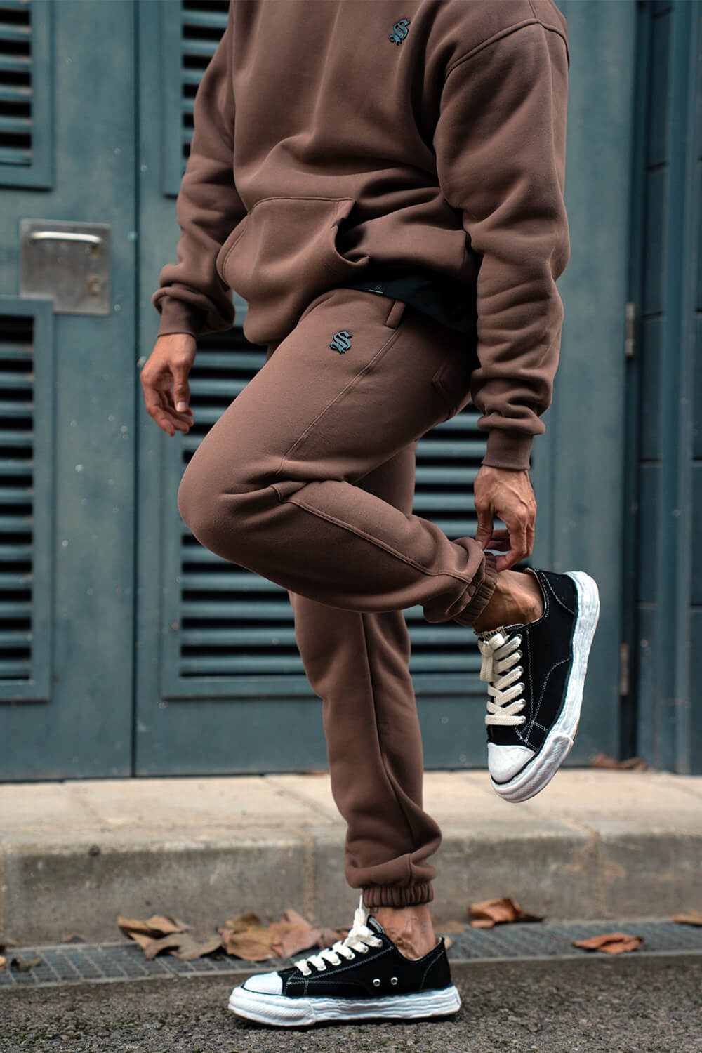 Core Luxe Joggers - Brown