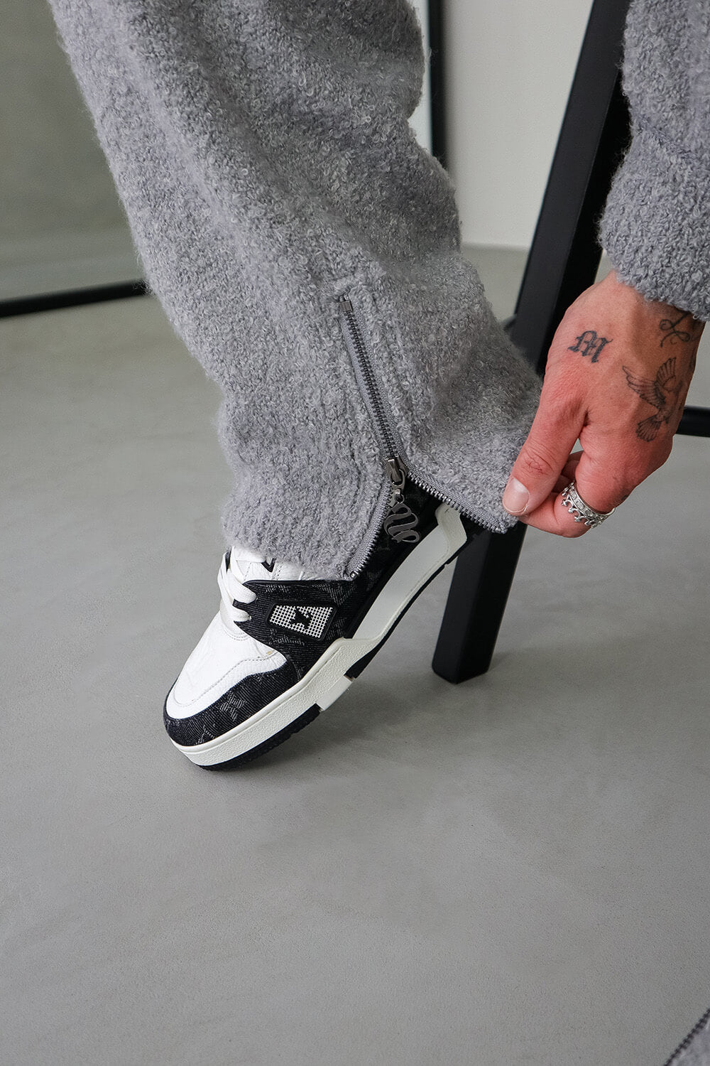 Emblem Knitted Joggers - Grey