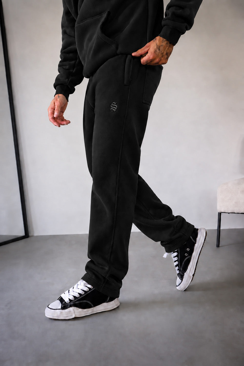 Core Luxe Joggers - Black