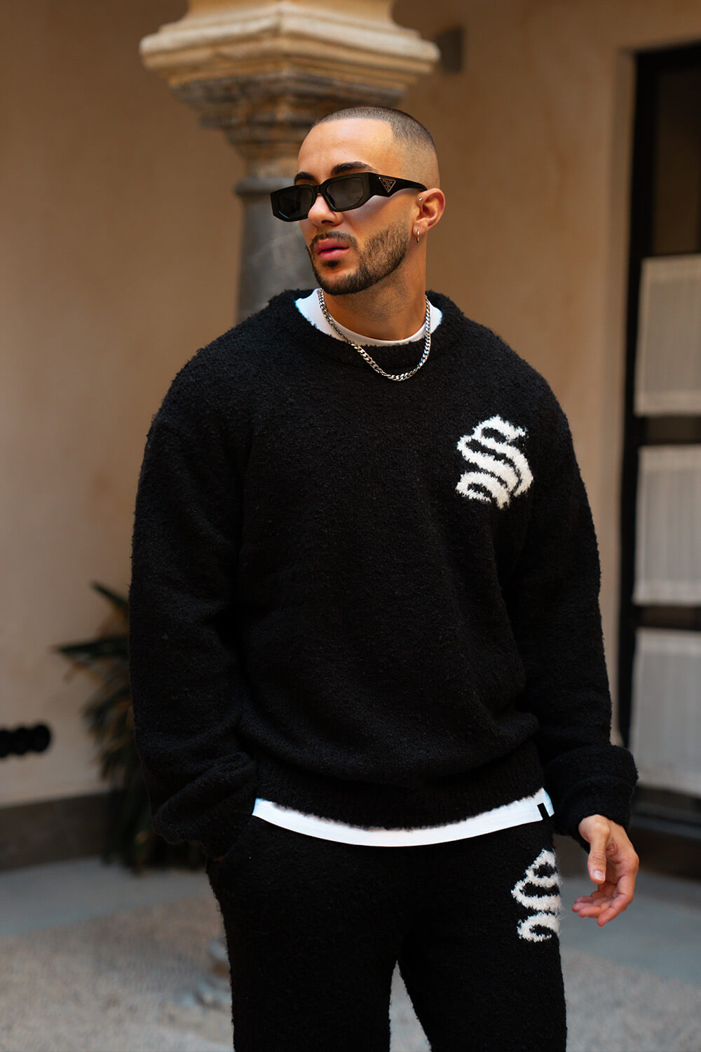 Emblem Knitted Sweater - Black