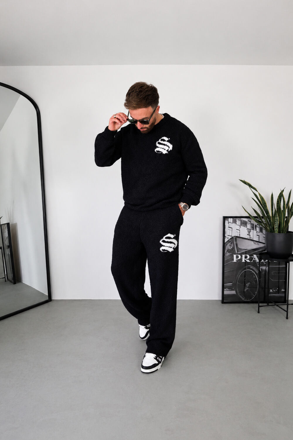Emblem Knitted Sweater - Black