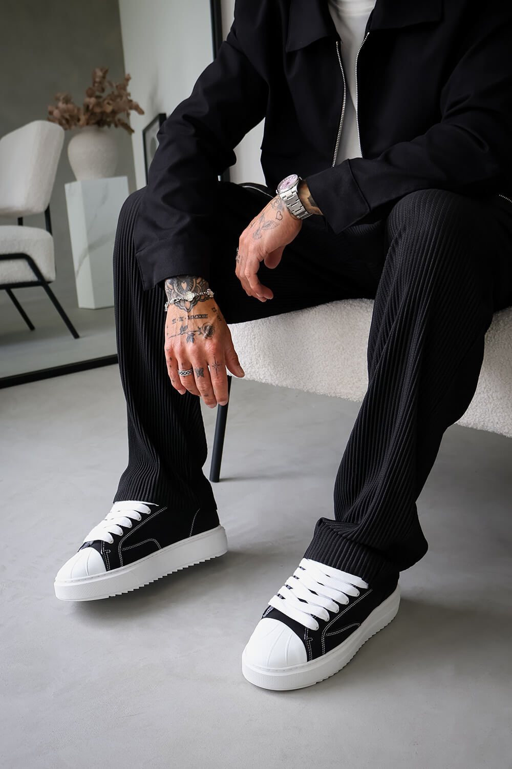 Onyx Trainers - Black/White