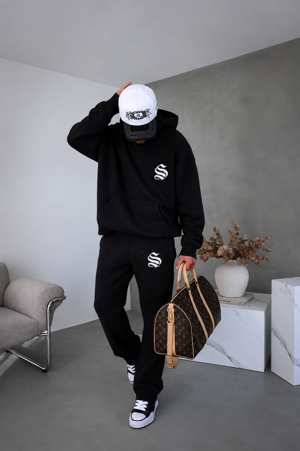 Palais Knitted Hoodie - Black