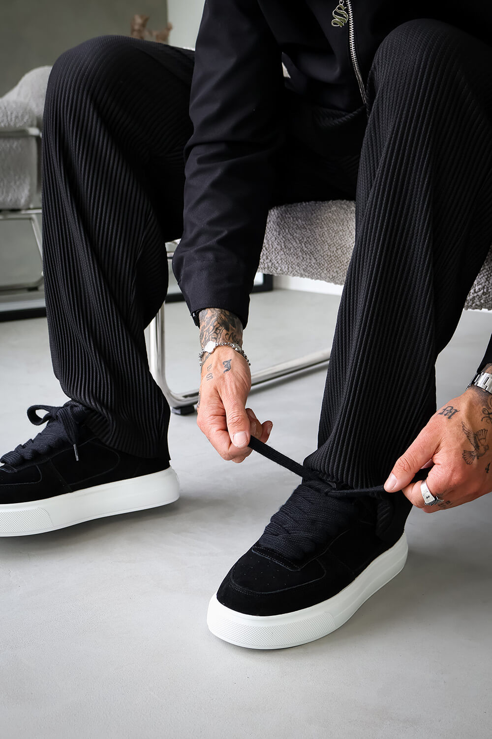 Court Suede Trainers - Black