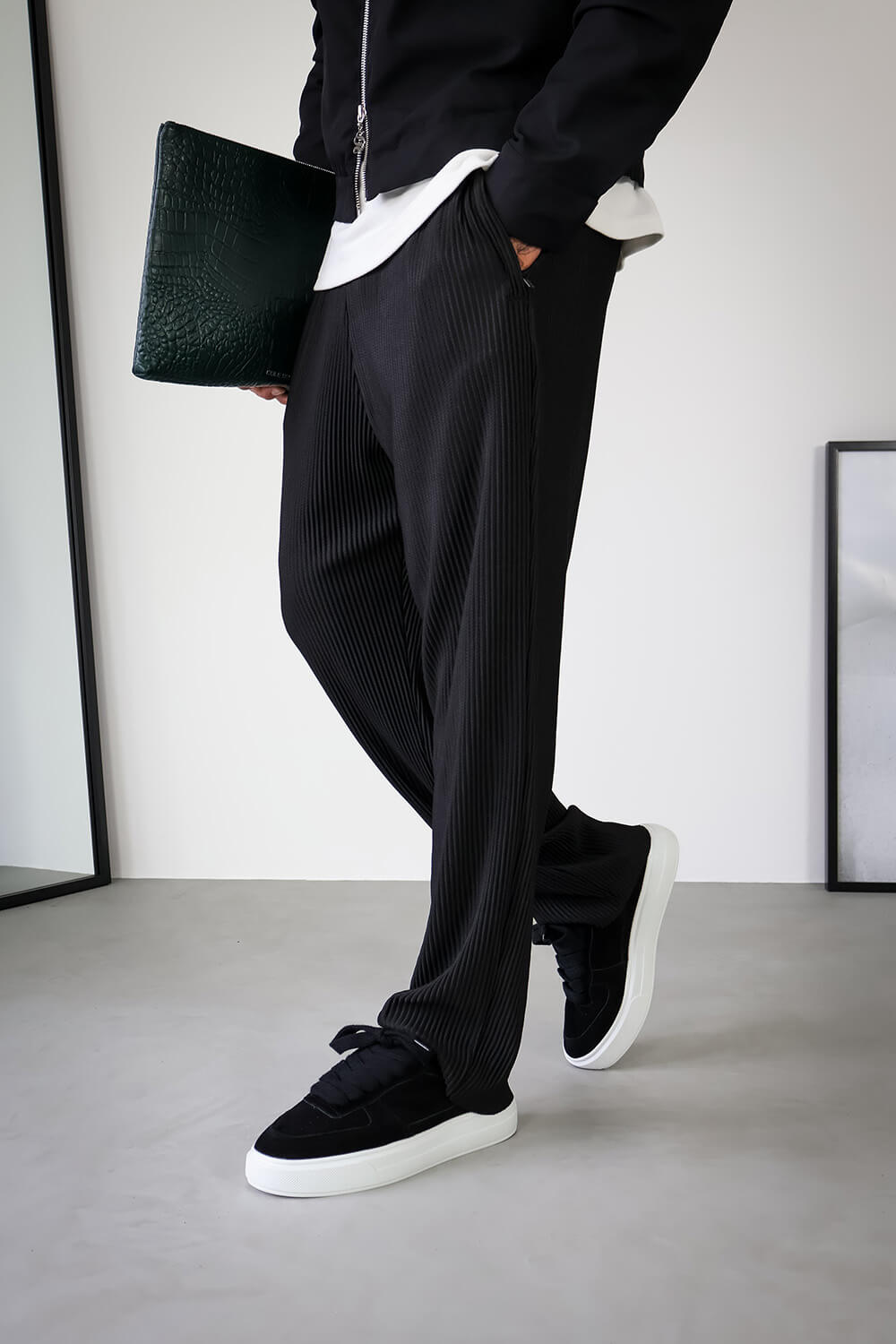 Court Suede Trainers - Black
