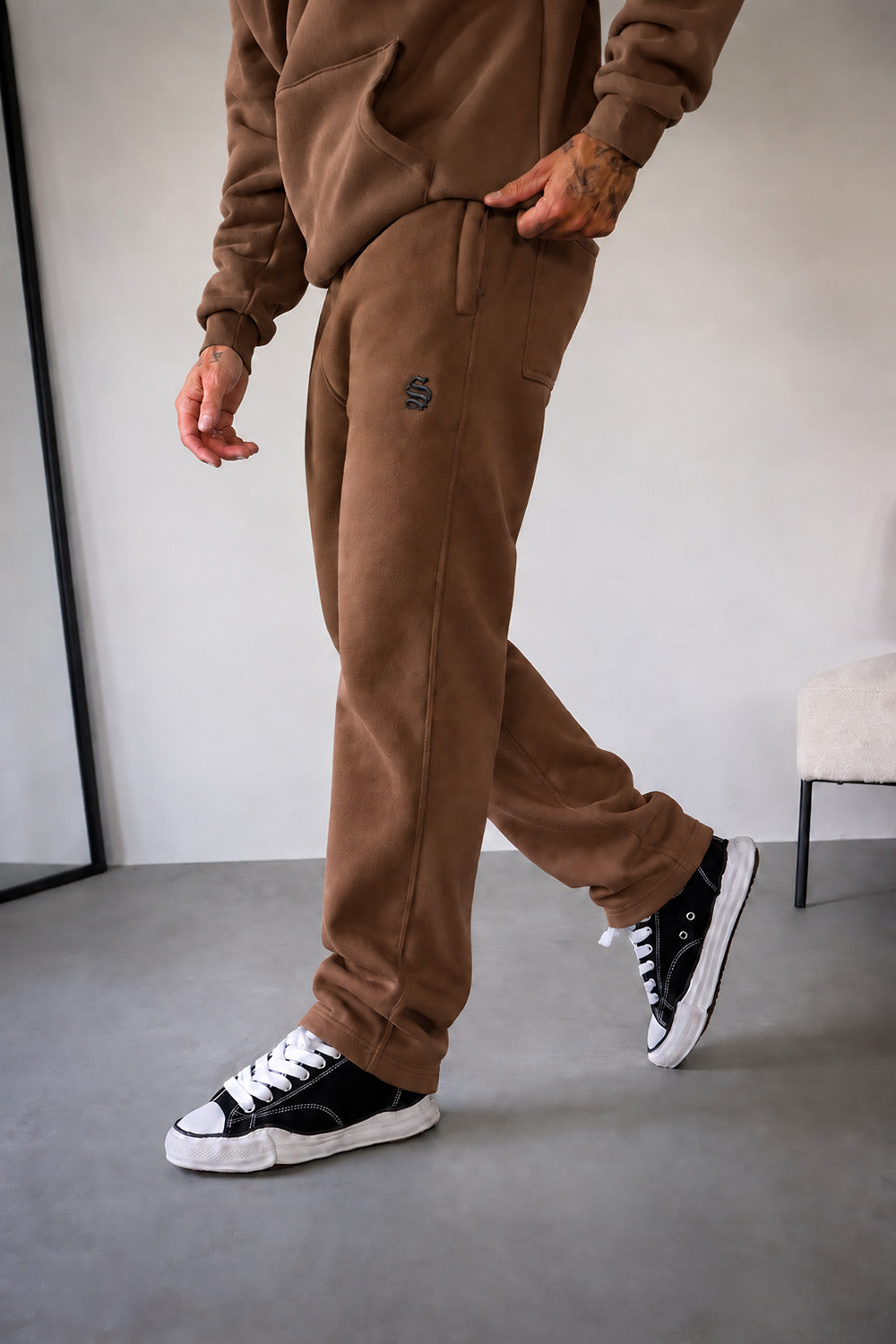 Core Luxe Joggers - Brown
