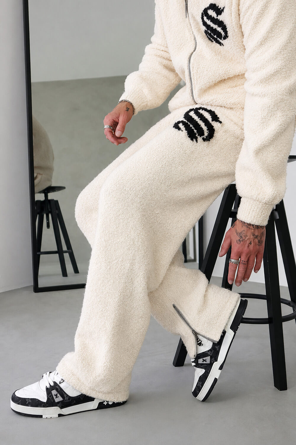 Emblem Knitted Joggers - Off White