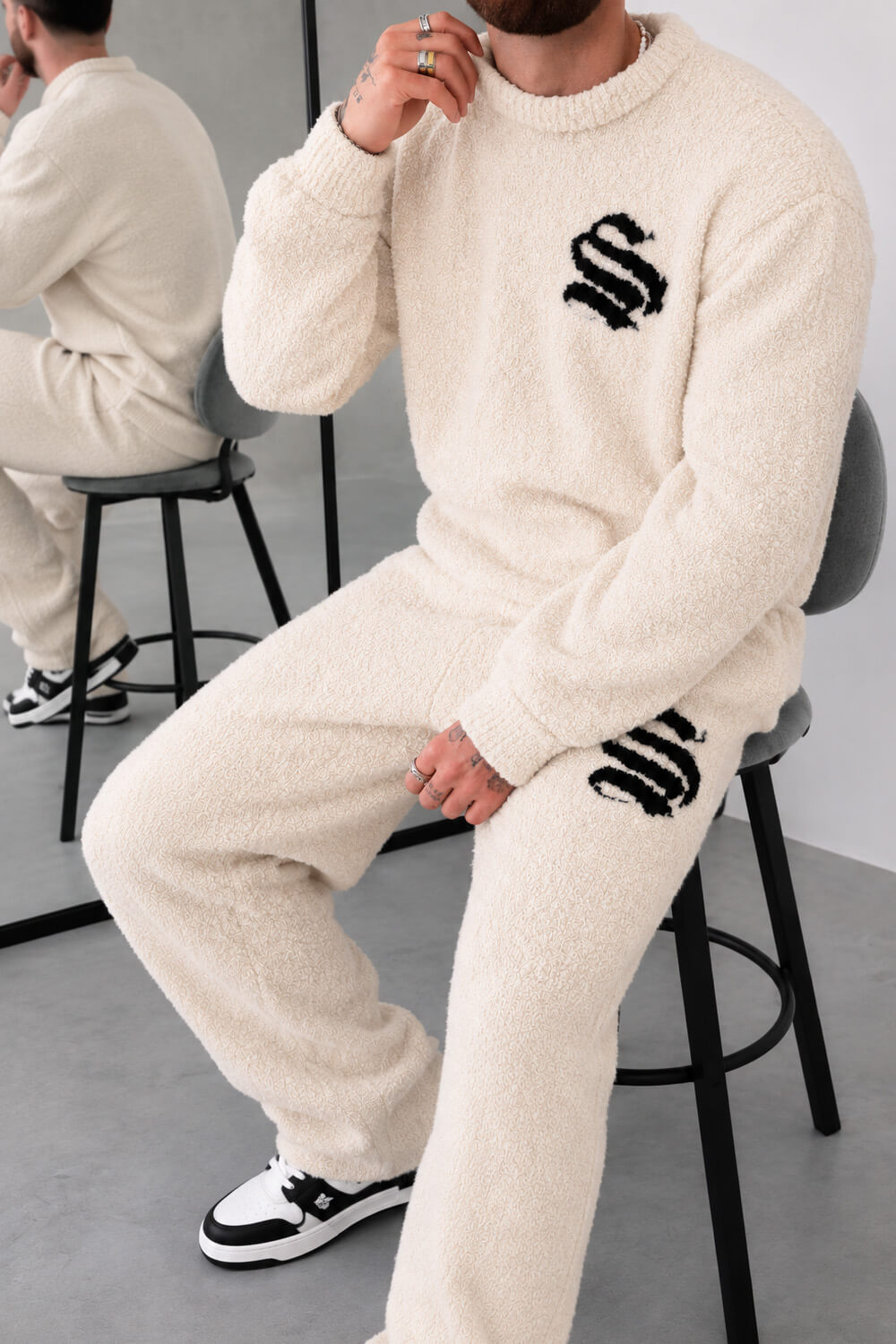 Emblem Knitted Sweater - Off White
