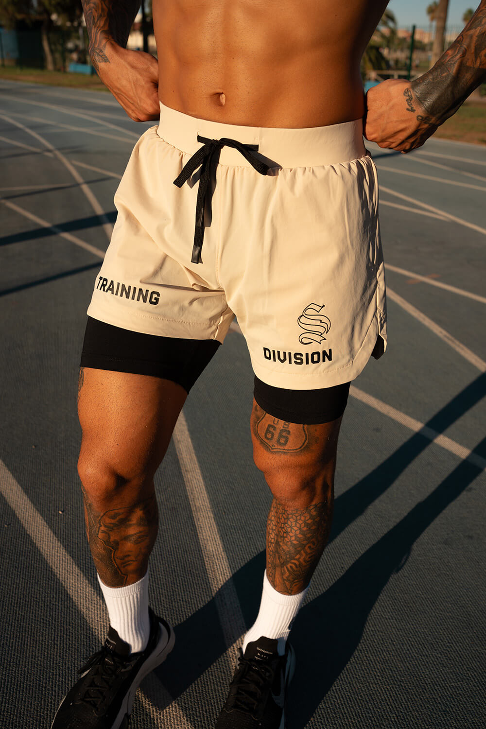 Venom 365 Shorts - Sand/Black